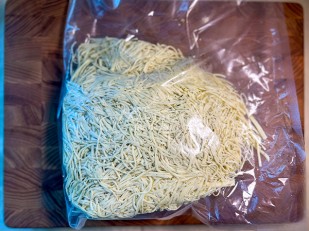 Сырный продукт ФЕРМЕРСКИЙ охота копченая: Сырный продукт ФЕРМЕРСКИЙ паутинка  укроп/чеснок